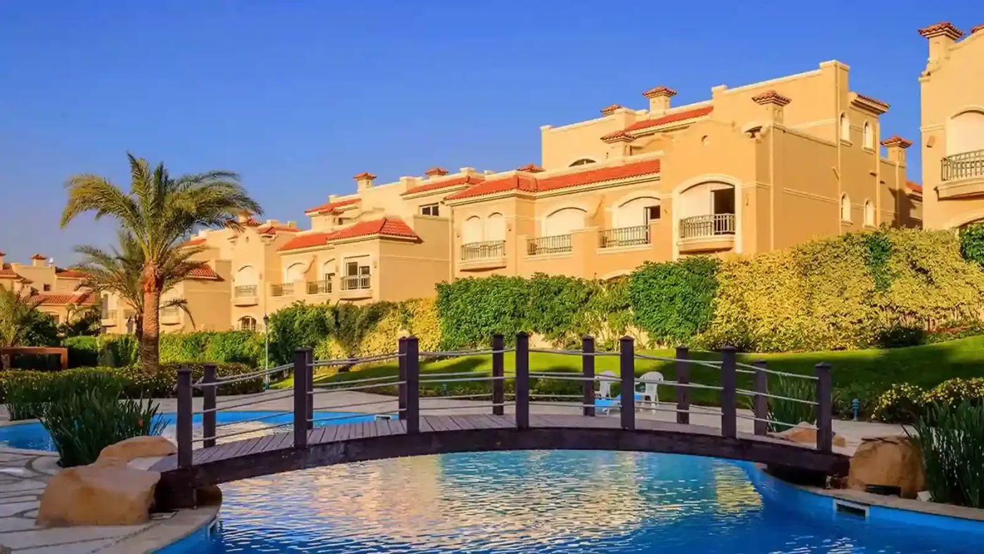 للبيع في الباتيو سولا مدينة الشروق بواسطة لافيستا